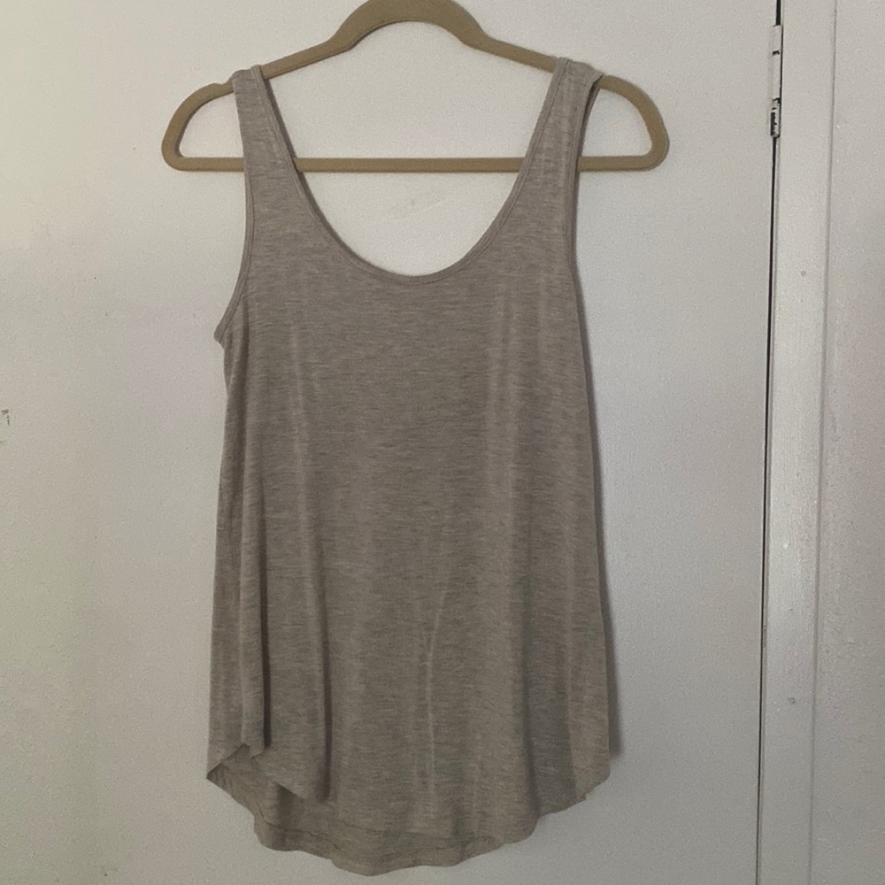 Carly Jean Los Angeles Oatmeal Tank size S